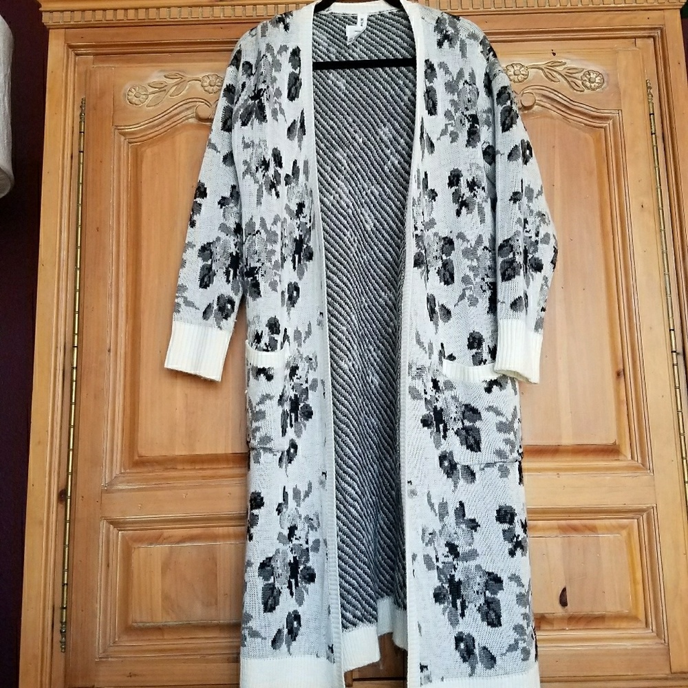 Bethany Mota Rose Design Long Sweater Cardigan